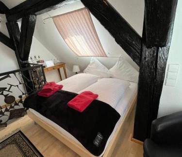 Old Town Hotel | Hotel & Restaurant Sichelschmiede