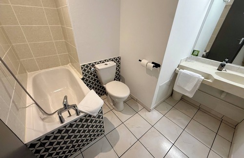 Langon Hotel | HOTEL RESTAURANT LE BRENNUS