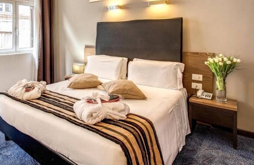 Rione VI Parione Hotel | Hotel Rinascimento