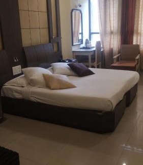 Jabalpur Hotel | Hotel Rishi Regency
