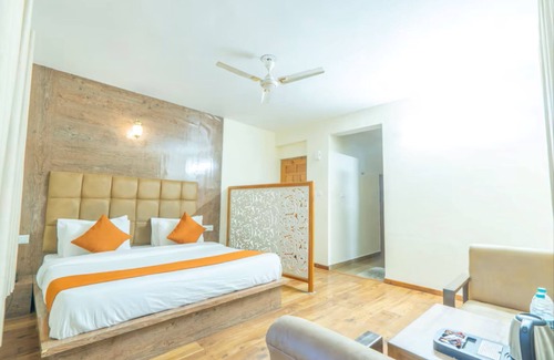Manali Hotel | Hotel Rising Star