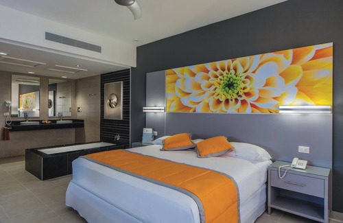 Downtown Cancun Resort | Hotel Riu Cancun - Adults Only - All Inclusive