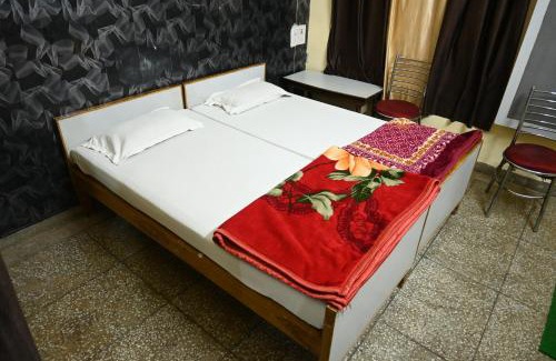 Varanasi Hotel | Hotel Roshan