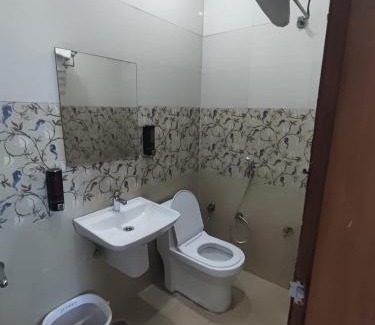 Mansarovar House | Hotel Roshanee