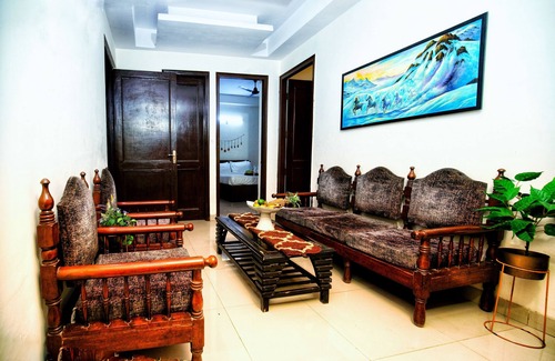 Delhi Hotel | Hotel Royal Avenue By F9 Hotels
