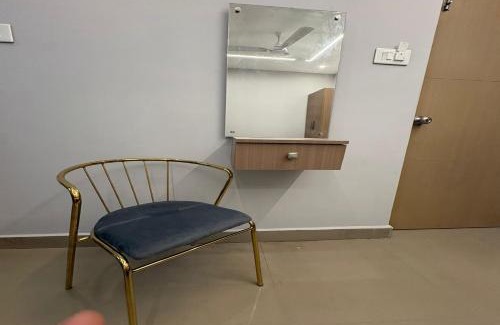 Khattalwada Apartment | Hotel Royal Inn Near US Consulate, Apollo Hospitals