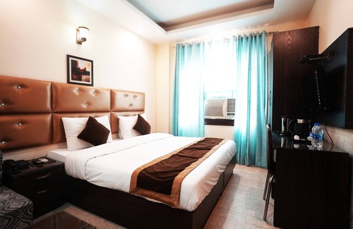 New Delhi Hotel | Hotel S&B East Inn