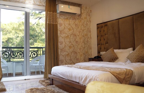 McLeod Ganj Hotel | Hotel Sahebs Castle McLeodganj