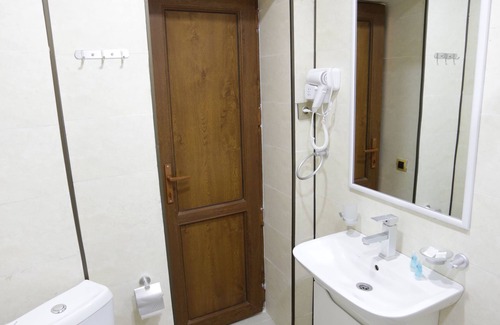 Kutaisi Hotel | hotel sanapiro