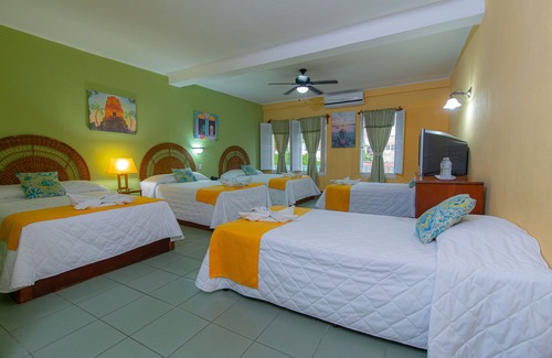 Flores Hotel | Hotel Santana
