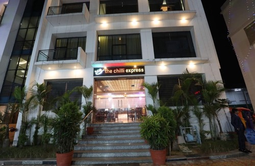 Siwan Hotel | Hotel Sapphire Inn Siwan With AC Room