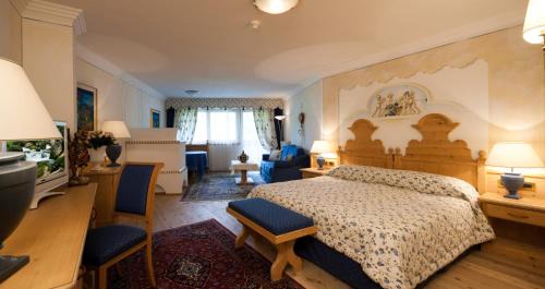 Corvara in Badia Hotel | Hotel Sassongher