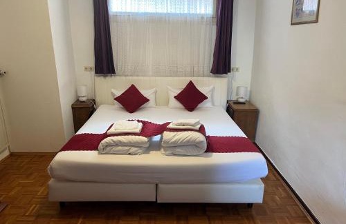 Rothenburg Old Town Hotel | Hotel Schwarzer Adler