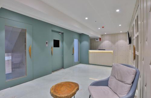Bodakdev Hotel | Hotel Serenity
