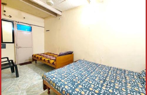 Varanasi Hotel | HOTEL SHANT! GUEST HOUSE VARANASI - 1 Minutes Walking Distance From BABA VISHWANATH TEMPLE And ROOFTOP GANGA VIEW - #Wifi #Fully Air Conditioned & Spacious Rooms -Restaurant Foreigneꭈׁׅ Allowed - Best Budget Guest House In Varanasi