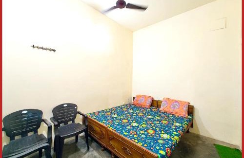 Varanasi Hotel | HOTEL SHANT! GUEST HOUSE VARANASI - 1 Minutes Walking Distance From BABA VISHWANATH TEMPLE And ROOFTOP GANGA VIEW - #Wifi #Fully Air Conditioned & Spacious Rooms -Restaurant Foreigneꭈׁׅ Allowed - Best Budget Guest House In Varanasi