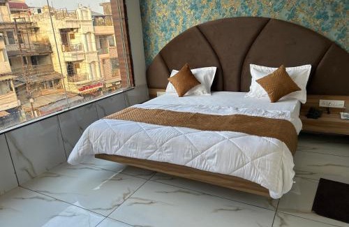 Rau Hotel | Hotel Shivay