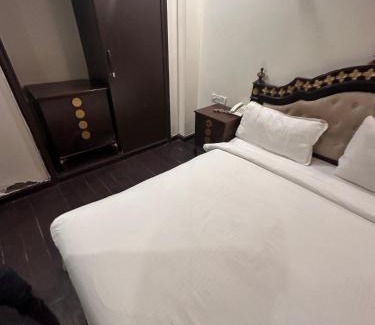 New Friends Colony House | Hotel Short-Range Palace