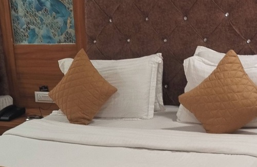 Chandkheda Hotel | Hotel Silver Inn