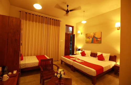 Nuwaragam Palatha Central Hotel | Hotel Sinharagama