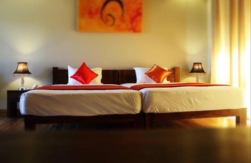 Nuwaragam Palatha Central Hotel | Hotel Sinharagama