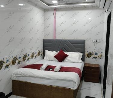Kurla House | Hotel SR residency