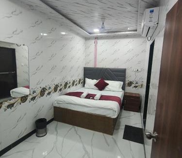 Kurla House | Hotel SR residency
