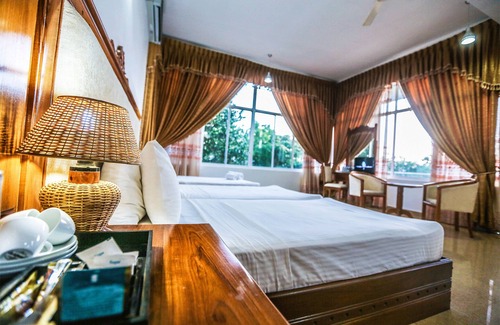 New Town Hotel | Hotel Sudu Araliya