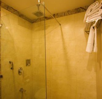 Karol Bagh Hotel | Hotel Sunstar Heights