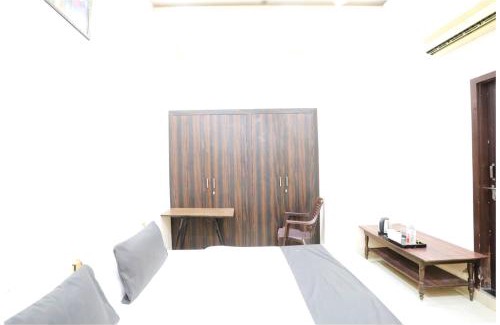 Jaipur Hotel | HOTEL SUPERIOR DEV VILLA Near City Park Jaipur