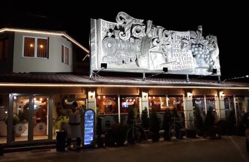 Svilajnac House | Hotel Talija