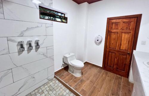 Ahuachapan Hotel | Hotel Termales La Montaña