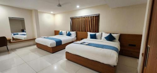 Indore Hotel | Hotel The Avirajan