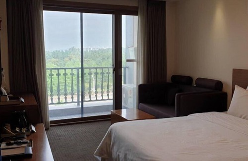Chungju Hotel | Hotel The Base