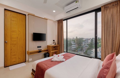 Kolhapur Hotel | Hotel The Container