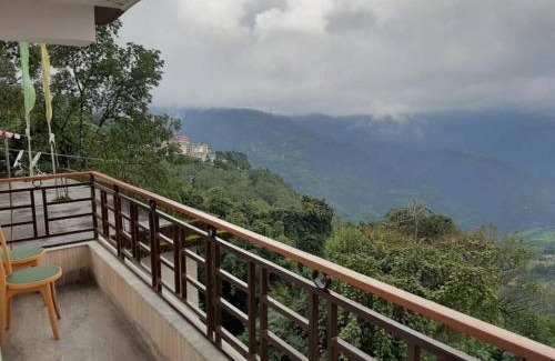 Pelling Hotel | Hotel The Golden Ice