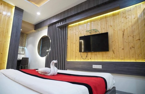 Kanpur Hotel | Hotel The Novelty