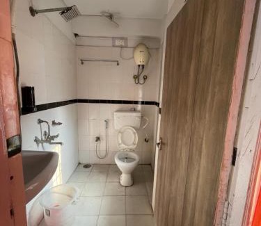Kolkata House | Hotel The Stays