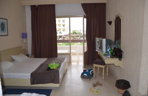 Hiboun Hotel | Hotel Topkapi Beach