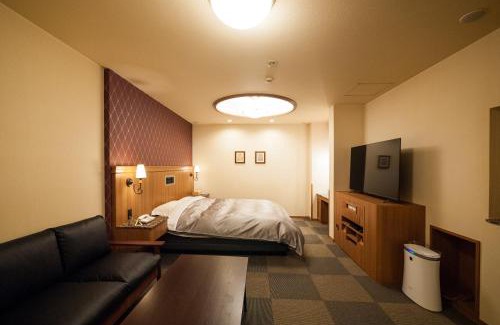 Toyama Hotel | Hotel Torni ホテル トルニ