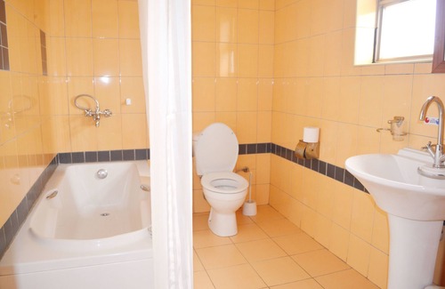 Kampala Hotel | Hotel Triangle