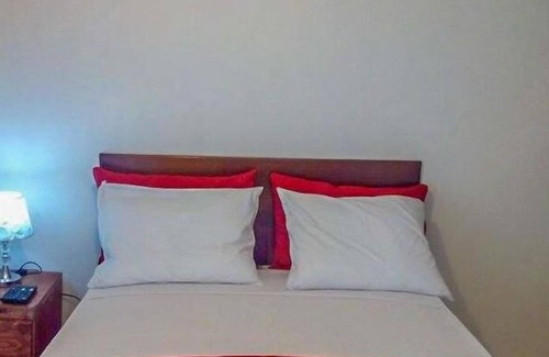 Reparto Ibarra Bed & Breakfast | Hotel Tronco Inc