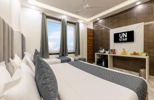 Paharganj Hotel | Hotel UN Star - Walk in from NDLS Station & RK Ashram Metro Station