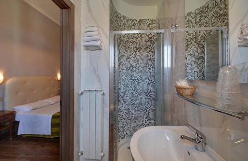 Cenisia Hotel | HOTEL UNIVERSO