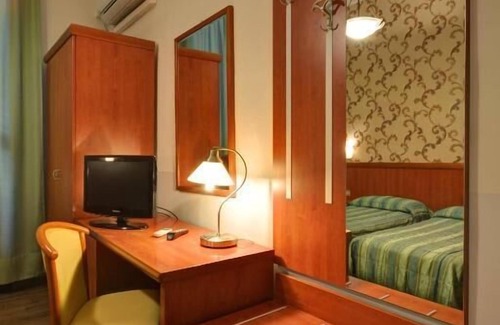Cenisia Hotel | HOTEL UNIVERSO