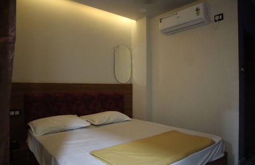 Vijayawada Hotel | Hotel Varahi Grand