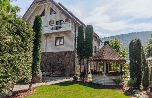 Yaremche Hotel | Hotel Velyka Vedmedytsya