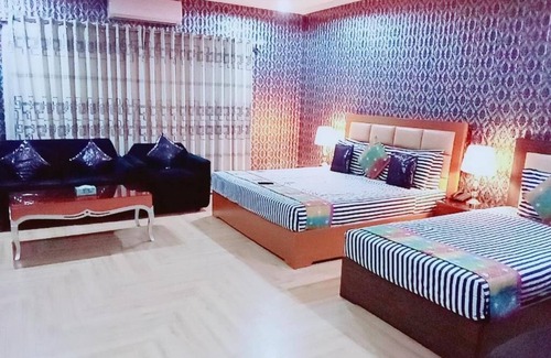 Gulberg Hotel | Hotel Versa Apartment and Lodges Lahore