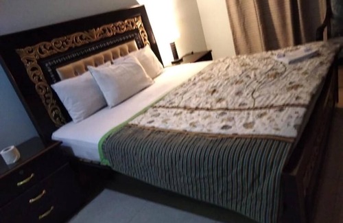 Gulberg Hotel | Hotel Versa Apartment and Lodges Lahore