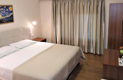Farke Hotel | Hotel Viktoria Tirana